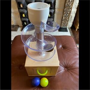 LOVEVERY Ball drop toy